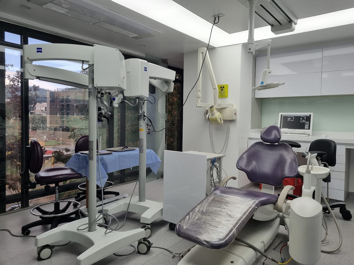 Xerenova dental clinic treatment area in Bogotá Colombia